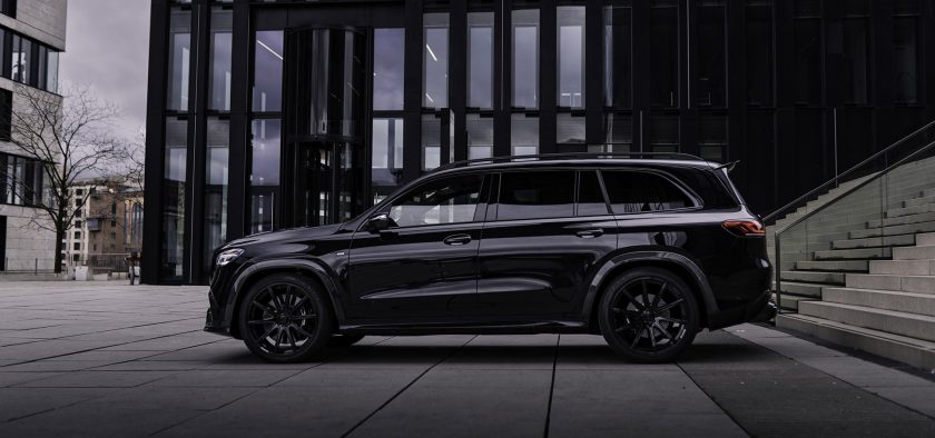 Les jantes du Brabus 900 Superblack affichent 24 pouces.