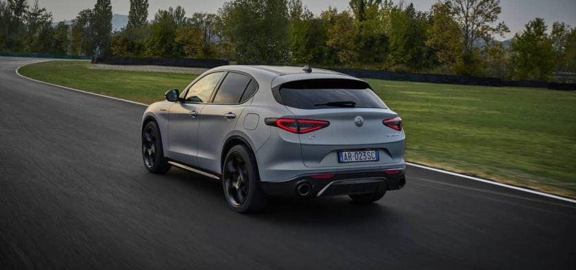 Le Stelvio fut le tout premier SUV de la marque italienne.