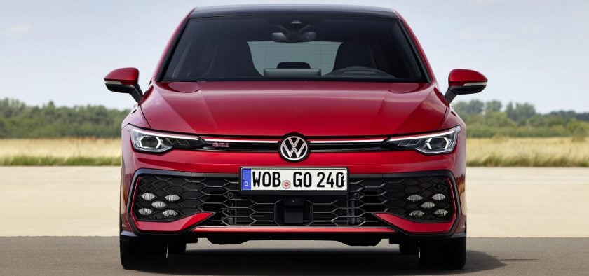 La Golf 8 GTI restylée débute au prix de 48 180 €.