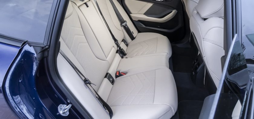 La banquette arrière de la nouvelle BMW Série 2 Gran Coupé n'est pas très accueillante.