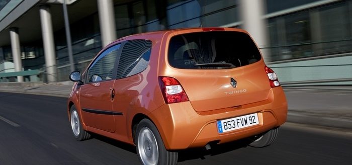 Contrairement à certaines de ses rivales, la citadine Renault n'est pas proposée en version cinq-portes.