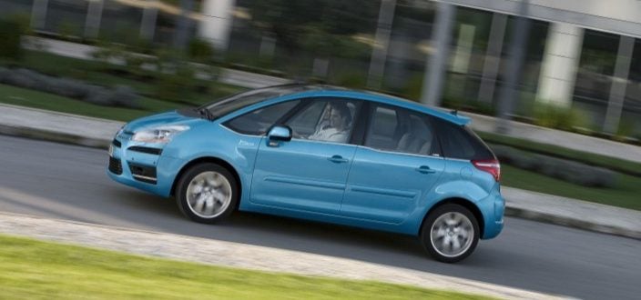 Avec sa ligne dynamique, le C4 Picasso 5 places se démarque bien de la version 7 places, qui offre une partie arrière moins originale.