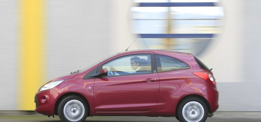 Comme sa cousine la Fiat 500, la Ka propose un catalogue entier d'accessoires, des poignées de portes chromées aux peintures spéciales.