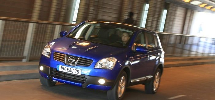 Le Qashqai est plus léger qu'un 4x4 conventionnel. En entrée de gamme, il se contente donc de motorisations modestes, sans démériter.