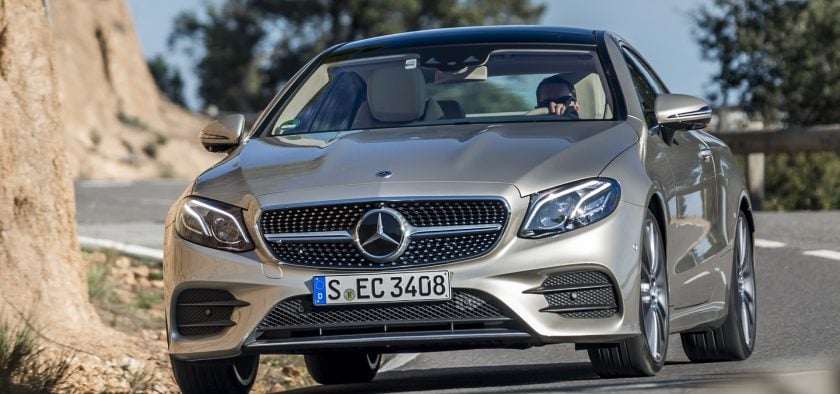 Le coupé E n'est pas une sportive, et se savoure avant tout au rythme de la balade.